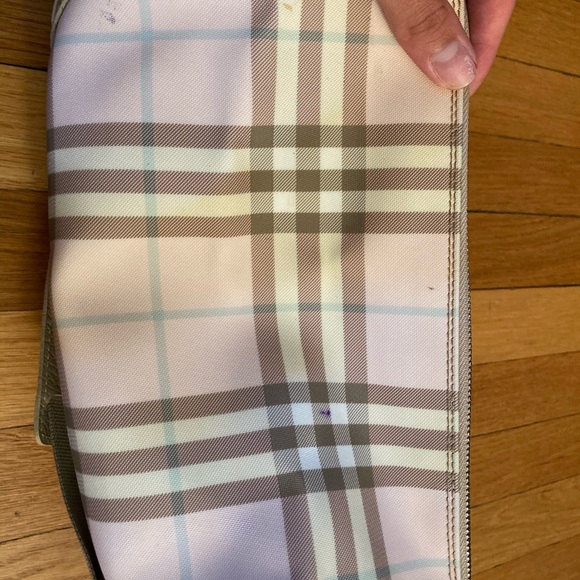 Burberry Purse - Picture 10 of 12